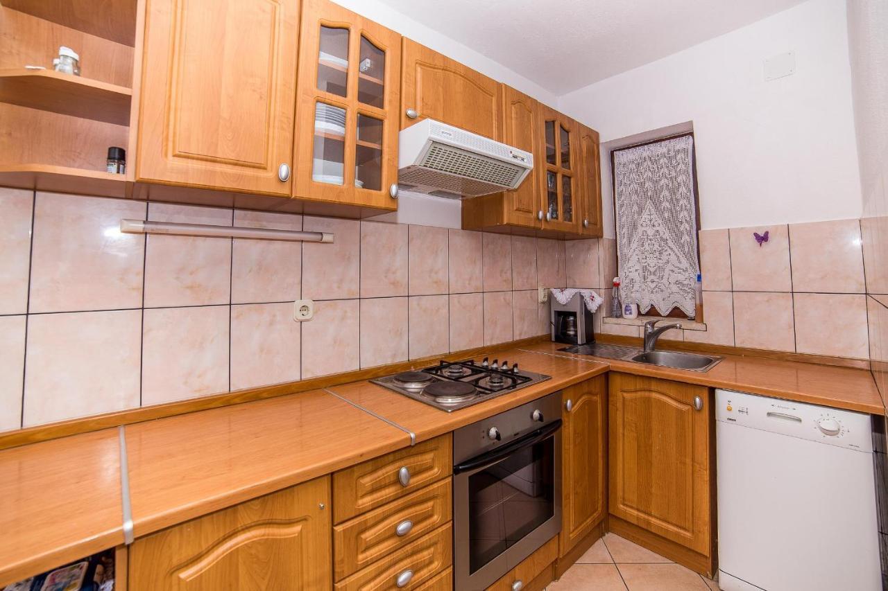 Apartments And Rooms Drpic Splitska Extérieur photo