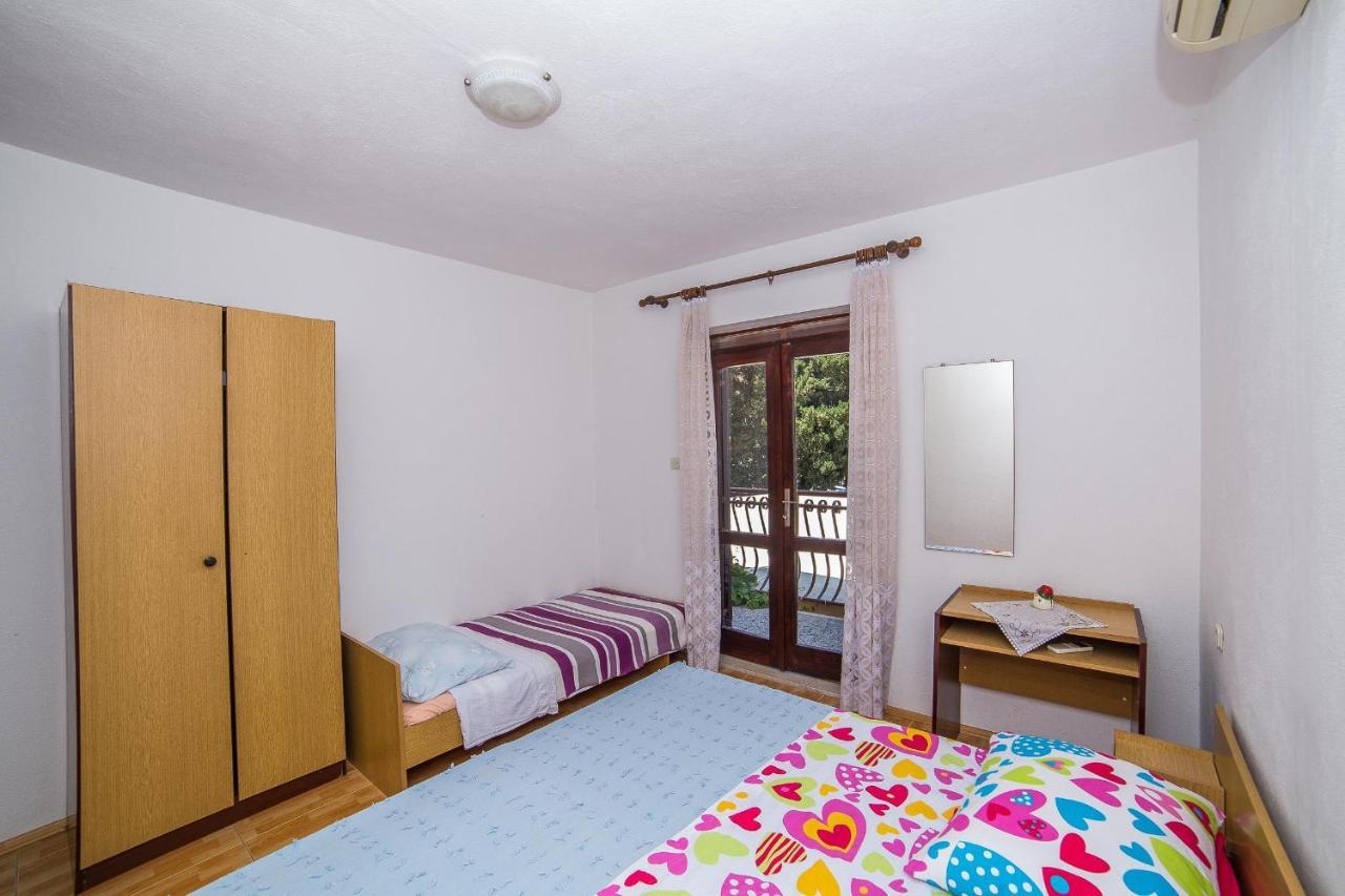 Apartments And Rooms Drpic Splitska Extérieur photo