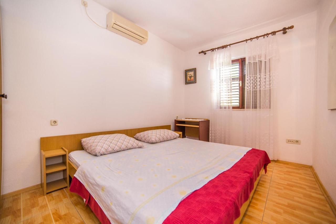Apartments And Rooms Drpic Splitska Extérieur photo