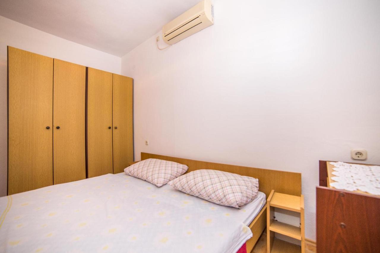 Apartments And Rooms Drpic Splitska Extérieur photo