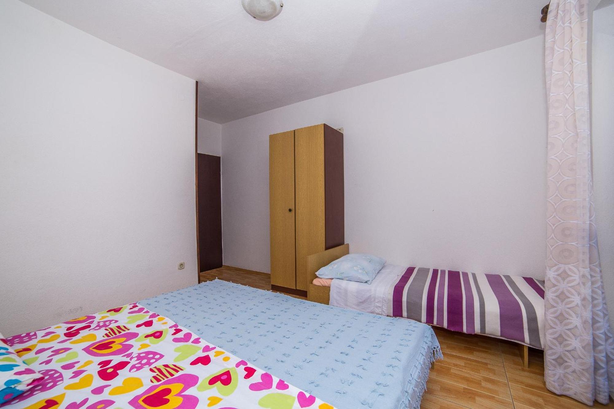 Apartments And Rooms Drpic Splitska Extérieur photo