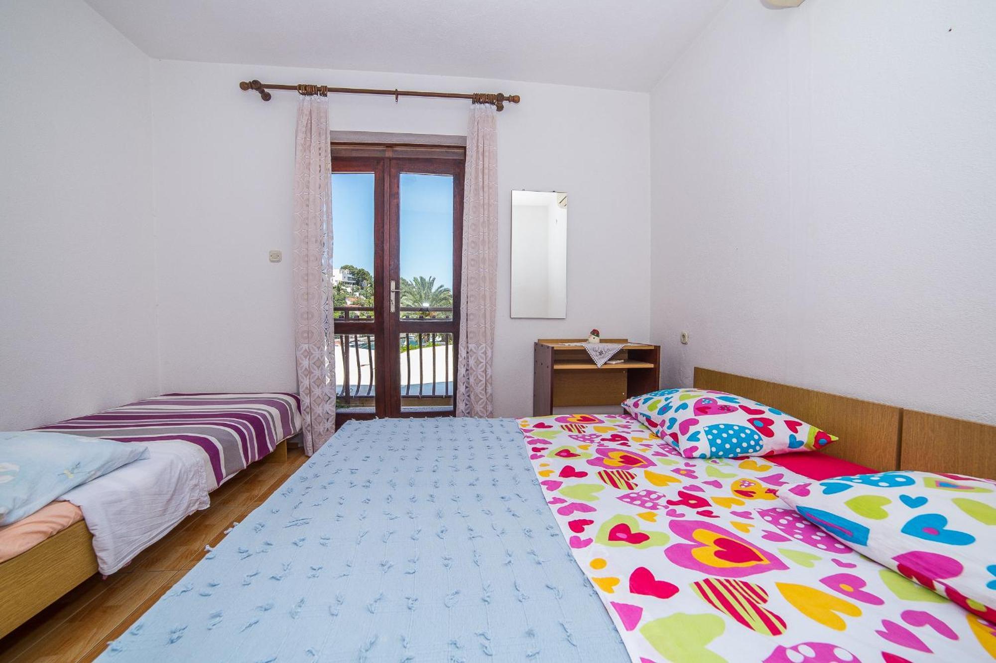 Apartments And Rooms Drpic Splitska Extérieur photo